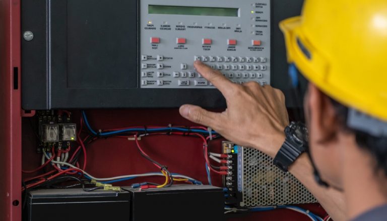 Как выбрать организацию для монтажа пожарной сигнализации: 5 ключевых критериев.